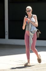 Pregnant HEATHER RAE YOUNG Leaves Pilates Class in Newport Beach 08/17/2022