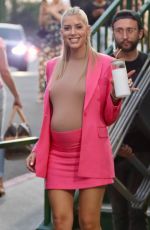 Pregnant HEATHER RAE YOUNG on the Set of Selling Sunset in West Hollywood 08/29/2022