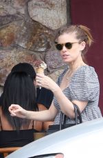 Pregnant KATE AMARA Out for Ice Cream in Los Angeles 07/31/2022