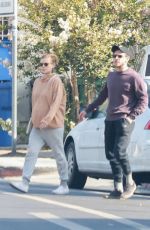 Pregnant KATE MARA and Jamie Bell Out for Breakfast in Silver Lake 08/23/2022