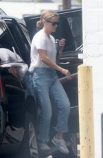 REESE WITHERSPOON Arrives at a Hair Studio in Beverly Hills 08/03/2022