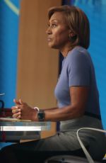 ROBIN ROBERTS Arrives at Good Morning America in New York 08/16/2022