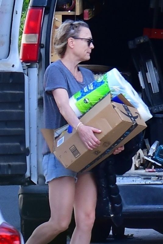 ROBIN WRIGHT Out Shopping in Santa Monica 08/03/2022