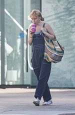 RUMER WILLIS Out for Smoothie in Sherman Oaks 08/22/2022