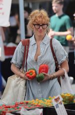 RUMER WILLIS Shopping at Farmers Market in West Hollywood 08/07/2022