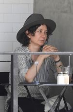 SARA GILBERT Out for Lunch with a Friend in Los Angeles 08/01/2022