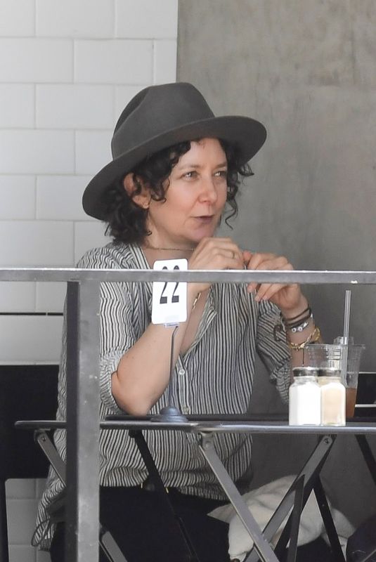 SARA GILBERT Out for Lunch with a Friend in Los Angeles 08/01/2022
