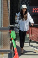 SARAH HYLAND Out Shopping in Los Angeles 08/29/2022