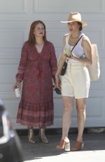 WHITNEY CUMMINGS Out for Lunch with Firend in Brentwood 08/14/2022