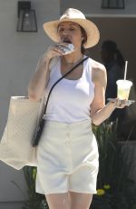 WHITNEY CUMMINGS Out for Lunch with Firend in Brentwood 08/14/2022