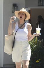 WHITNEY CUMMINGS Out for Lunch with Firend in Brentwood 08/14/2022