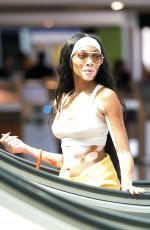 WINNIE HARLOW at LAX Airpor in Los Angeles 08/28/2022