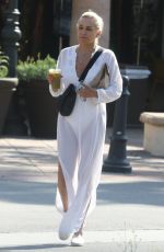 YOLANDA HADID Out Shopping at Vitamin Barn in Malibu 08/21/2022