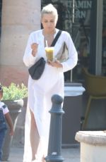 YOLANDA HADID Out Shopping at Vitamin Barn in Malibu 08/21/2022