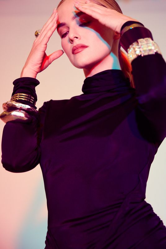 ZOEY DEUTCH for WWD, August 2022