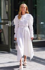 ZOEY DEUTCH Leaves Her Hotel in New York 08/11/2022