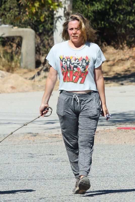ALICIA SILVERSTONE Out Hiking in Hollywood Hills 09/13/2022