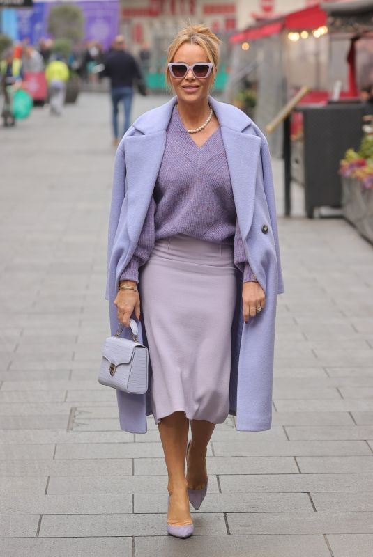 AMANDA HOLDEN Arrives at Heart Radio in London 09/30/2022