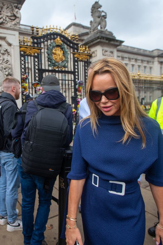 AMANDA HOLDEN at Site for Floral Tributes to Queen Elizabeth II on the Gate of Buckingham Palace 09/09/2022
