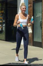 AMANDA KLOOTS Leaves a Gym in Los Angeles 09/03/2022