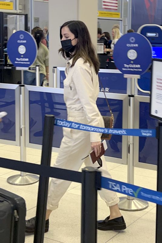 ANA DE ARMAS Arrives at JFK International Airport in New York 09/04/2022