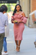 ANGELA SIMMONS Leaves Tamron Hall Show in New York 09/15/2022