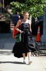 BUSY PHILIPPS Out in New York 09/10/2022
