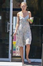 CANDICE SWANEPOEL Buys Snacks at a Gas Station in Miami Beach 09/01/2022