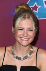 DARCI LYNNE FARMER Arrives at America