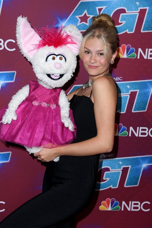 DARCI LYNNE FARMER Arrives at America