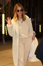 DELTA GOODREM Arrives at Sydney