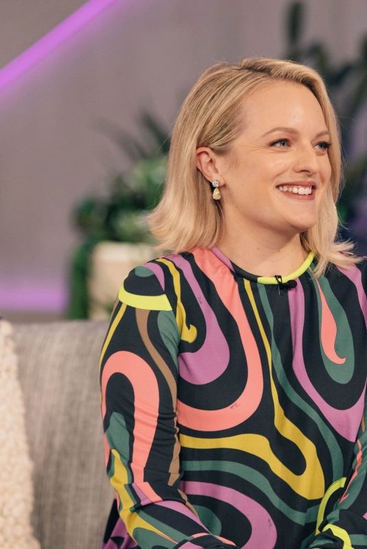 ELISABETH MOSS at Kelly Clarkson Show 09/14/2022