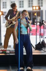 ELLIE GOULDING Rehearses Ahead of Her The One Show Appearance in London 09/02/2022
