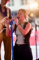 ELLIE GOULDING Rehearses Ahead of Her The One Show Appearance in London 09/02/2022