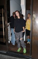 EMILY RATAJKOWSKI Arrives at JW Anderson Show at London Fashion Week 09/17/2022
