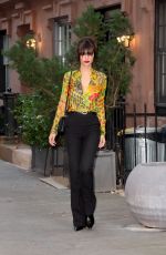 EMILY RATAJKOWSKI Heading to Her Book Signing at Barnes & Noble in New York 09/14/2022