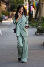 EMILY RATAJKOWSKI Out and About in New York 09/15/2022