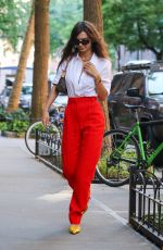 EMILY RATAJKOWSKI Out in New York 09/15/2022