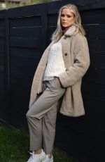 ERIN MORIARTY for Uniqlo, September 2022