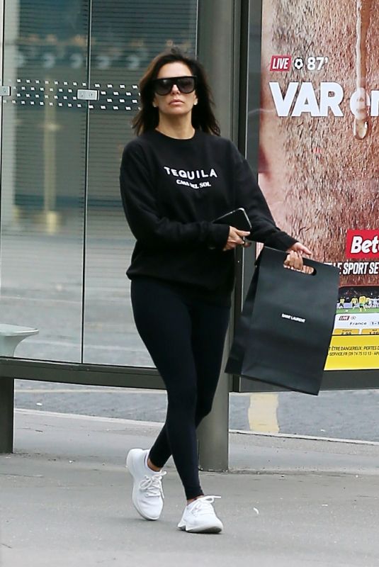 EVA LONGORIA Out and About in Paris 09/07/2022