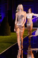 FRIDA AASEN at Etam Runway Show at Paris Fashion Week 09/27/2022