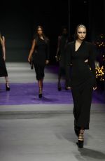 GIGI HADID at Versace Runway Show at Milan Fashion Week 09/23/2022