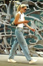 GIGI HADID Heading to Her Office in New York 09/02/2022