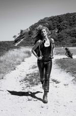 GISELE BUNDCHEN for Elle Magazine, October 2022