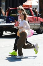 HEIDI and LENI KLUM Out and About in New York 09/09/2022