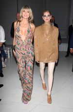 HEIDI KLUM at Moschino Fashion Show in Milan 09/22/2022