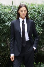 IRINA SHAYK Arrive at Giorgio Armani Show at Milan Fashion Week 09/25/2022