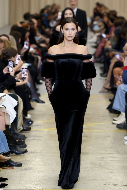 IRINA SHAYK Walks Runway at Burberry Show at London Fashion Week 09/26/2022