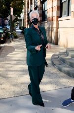 JAMIE LEE CURTIS Out and About in New York 09/21/2022