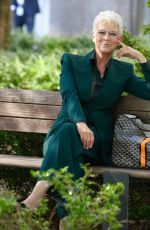 JAMIE LEE CURTIS Out and About in New York 09/21/2022